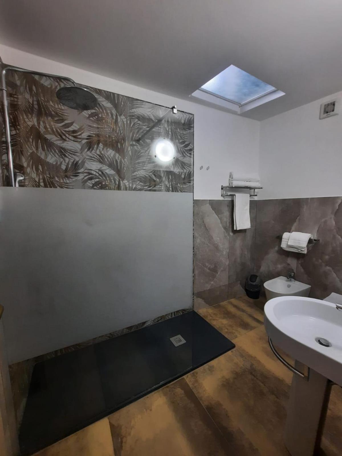 Appartamento Viccinella House Capranica Esterno foto